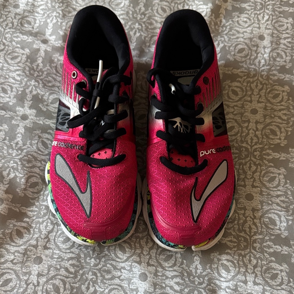 Brooks Women's Athletic Shoes - Pink and Black